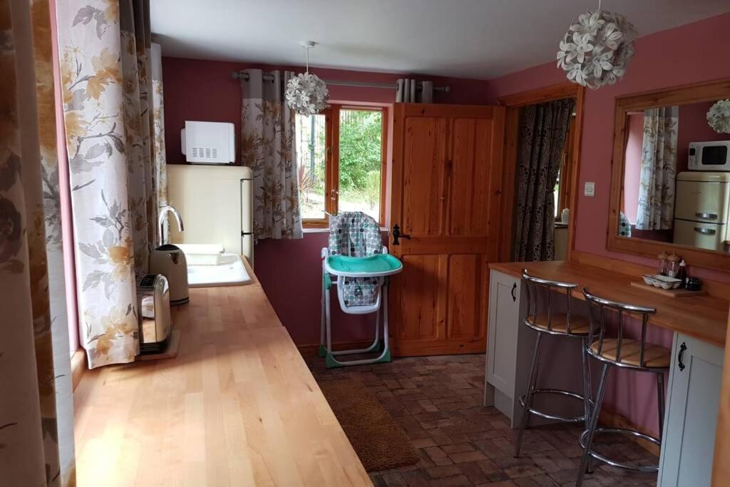 Rowan Cottages With Panoramic Views Of The Stiperstones And Walks On The Doorstep Шрусбъри Екстериор снимка