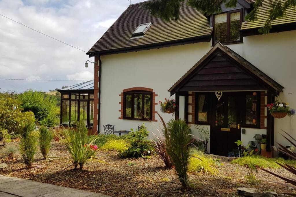 Rowan Cottages With Panoramic Views Of The Stiperstones And Walks On The Doorstep Шрусбъри Екстериор снимка